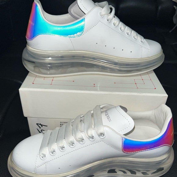 Alexander McQueen Sneakers - Picture 2 of 6